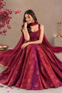 Robe de soirée longue traditionnelle pour femme, avec dupatta, en organza lourd, soie gaufrée, georgette, protection solaire - Product Image 1