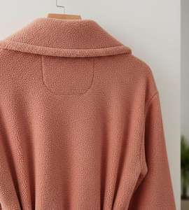 Bata de Baño de Felpa Coral para Mujer, Alta Absorbencia, Comodidad para Todas las Estaciones, Alta Calidad - Product Image 3