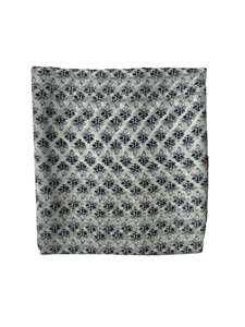 Dupatta de Poliéster Chifón Blanco con Estampado a Mano para Mujer, Ligera, Suave, Estilo Étnico Tradicional, Accesorio de Moda Elegante para Mujeres y Niñas - Product Image 3