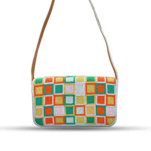 Sac à main décontracté indien fait main de luxe avec accessoires de mode en cristal, poignée perlée multicolore et style local durable - Product Image 3