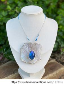 Collier pendentif en macramé fait main, pierre précieuse bleue naturelle, cristal de guérison bohème, cordon ciré réglable, cadeau bijou - Product Image 4