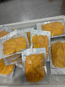 มะม่วงอบแห้ง ผลไม้เมืองร้อน ขนมขบเคี้ยวผลไม้อบแห้ง สำหรับการจัดจำหน่ายขายส่งทั่วโลก รสหวาน เคี้ยวหนึบ ผลิตจากเวียดนาม - Product Image 5