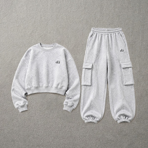 Sweat-shirt court oversize à col rond, coupe ample, pantalon cargo assorti à jambes larges, ensemble de survêtement baggy, streetwear personnalisé, hiver automne - Product Image 3