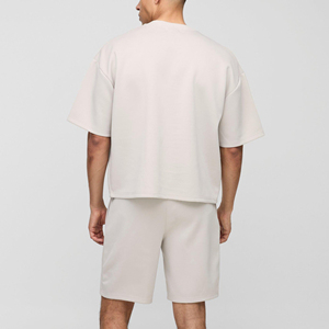 ชุดเซ็ตขาสั้นผู้ชายไซส์ใหญ่ คุณภาพสูง ผลิตจากวัสดุที่นุ่มสบาย - Product Image 3