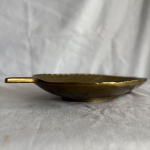 High Quality Leaf <b>Plate</b> For Display Purpose Serving <b>Snacks</b> And Guest Entertainment Elegant Decorative Metal Dish From India - Product Image 3
