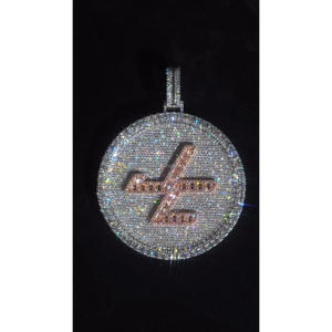 Colgante de hip hop helado chapado en rodio hecho a medida VVS Moissanite 925 joyería hecha a mano de plata esterlina - Product Image 1