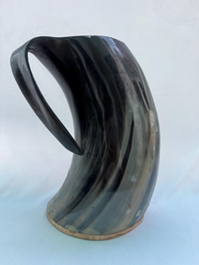 Chope à bière artisanale de luxe en corne de buffle, forme naturelle, avec design personnalisable et fonctionnalité intelligente FAIZA CRAFT, imitation antique - Product Image 5