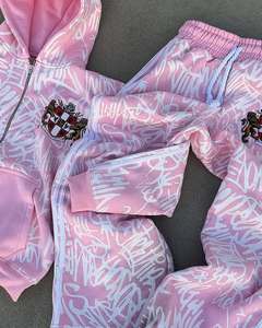 Conjunto de chándal con capucha para niños con estampado de grafiti rosa personalizado, mezcla de algodón premium, sudadera con capucha con cremallera y pantalones jogger, conjunto informal de ropa urbana. - Product Image 3