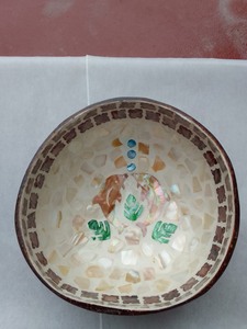 [VENTE CHAUDE] |   Ensemble de bols et cuillères en bois de coco, motif floral sculpté, pour smoothies et salades, végétalien et biologique, Vietnam - Product Image 3