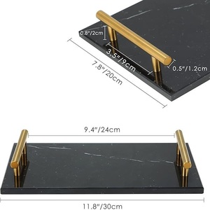 Plateau de service en marbre blanc, poignées en laiton, forme hexagonale, design moderne, plateau à nourriture, vaisselle décorative, planche de service - Product Image 3