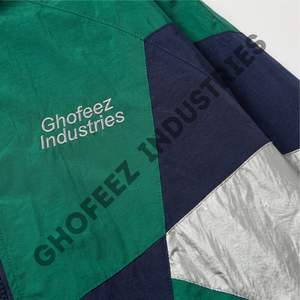 Traje Cortavientos Unisex para Todo Clima, Tecnología Impermeable con Costuras Selladas, Forro de Malla Transpirable para Montañismo y Senderismo - Product Image 4