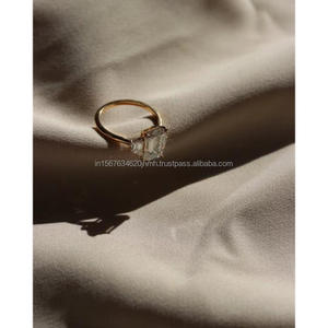 Anillo Unisex de Compromiso y Boda con Diamante de Corte Esmeralda en Oro Blanco de 14k, Cultivado en Laboratorio, Estilo Vintage, Regalo de Aniversario - Product Image 3