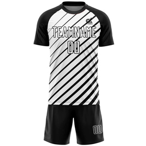 เสื้อฟุตบอล ชุดฟุตบอล แห้งเร็ว ระบายเหงื่อได้ดี สีพื้น ขาสั้น ผู้ใหญ่ ผู้ชาย พิมพ์โลโก้ตามสั่ง โพลีเอสเตอร์ 100% ผลิตในปากีสถาน - Product Image 3