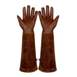 Gants de jardinage tactiques conçus pour les travaux professionnels de paysagisme avec une protection robuste de la paume et un système d'adhérence haute stabilité - Product Image 6