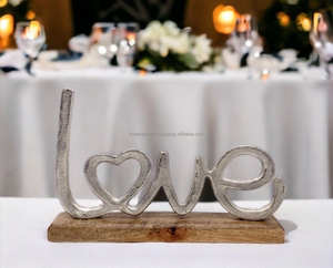 Diva Collections Lujosa escultura de corazón de plata Art Deco Elegante Base de aluminio y madera Hogar Adorno DE BODA Regalo de aniversario - Product Image 2