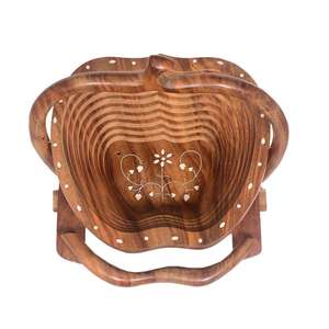 Panier pliable en bois sculpté à la main (marron) - Product Image 1
