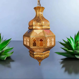 Farol de metal de lujo con tallado elaborado para decoración de banquetes en hogares de élite o para uso festivo y como regalo. - Product Image 1