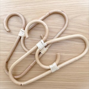 Juego de perchas de ratán hechas a mano para ropa de bebé y niño pequeño, excelente opción, perchas personalizadas para armario. - Product Image 1