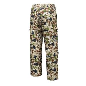 Pantalon de chasse uni à plusieurs poches, design tendance, respirant, pour activités de plein air, fabriqué au Pakistan, le meilleur pantalon de chasse. - Product Image 2