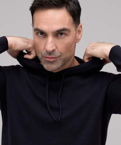 Sweat-shirt à capuche slim fit personnalisé de haute qualité pour homme, poids lourd 500 g/m², par Ako - Product Image 3