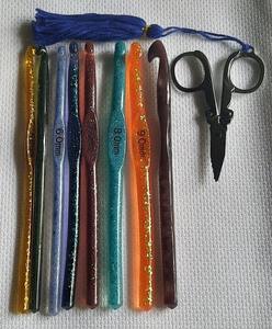 Juego de Agujas de Ganchillo Ergonómicas, Agujas de Tejer de Resina Hechas a Mano, Agujas de Resina Coloridas Profesionales para Proveedores Internacionales - Product Image 1