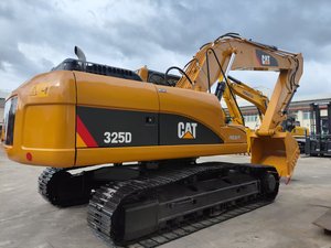 รถขุดดินดิจิตอล Caterpillar 325D คุณภาพสูง ใช้งานน้อย นำเข้าจากญี่ปุ่นแท้ รุ่น Cat 325 325D2 มือสอง พร้อมมอเตอร์และบุ้งกี๋ - Product Image 2