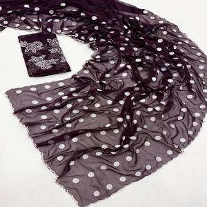 VASTRA COTTAGE Saree de Diseñador de Georgette Suave Premium con Blusa de Hilo con Puntos, Colección de Diseñador de Tela Pura - Product Image 5