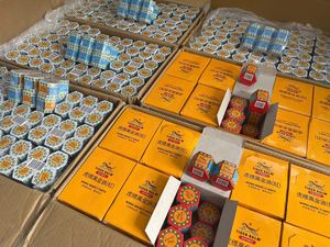 BEST SELLER Baume aux herbes Tiger Balm pour les douleurs au cou et aux épaules - Product Image 4
