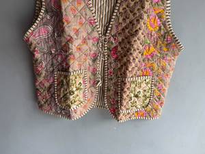 Gilet matelassé en coton floral pour femme, réversible, avec poches plaquées, col en V, sans manches, style automne, broderie main, CADEAU - Product Image 3