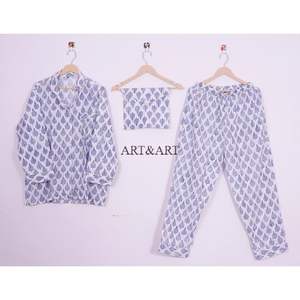 ชุดนอนผ้าฝ้ายแท้ 100% สำหรับผู้หญิง สวยงาม แขนยาว ทรงหลวม ระบายอากาศได้ดี นุ่มสบาย สไตล์ลำลอง สำหรับฤดูใบไม้ผลิ ฤดูใบไม้ร่วง และฤดูร้อน - Product Image 1