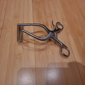 Retractor de Laminectomía Manual V.Mueller Myerding, Kit Neuroquirúrgico, Instrumentos Quirúrgicos Ortopédicos Certificados ISO13485, Clase I - Product Image 1
