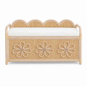 Asiento de almacenamiento hecho a mano con una hermosa base semicircular y motivos florales para habitación infantil. - Product Image 5