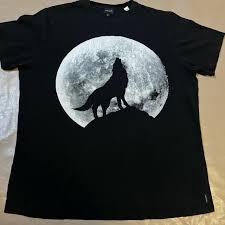 Wholesale <b>Men's</b> Wolf Silhouette T-Shirt | Custom Black Graphic Tee | Premium OEM Apparel Manufacturer - Product Image 2
