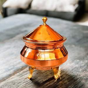 Pot de rangement vintage en cuivre et laiton fait main avec couvercle, boîte à bijoux décorative, pot à bonbons, conteneur de décoration d'intérieur traditionnel de luxe - Product Image 1