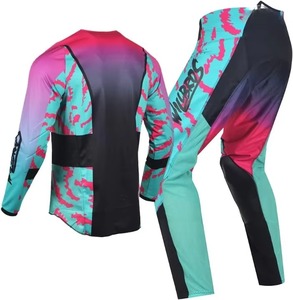 Uniforme de Motocross Dynamic Fit, Diseño Aerodinámico, Tejido Resistente al Sudor, Material Ligero y Cómodo, Optimizado para la Velocidad - Product Image 5