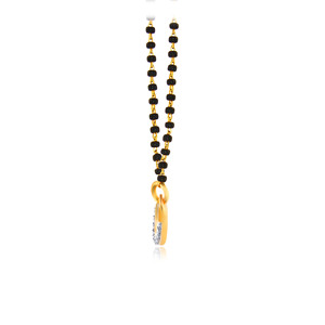 สร้อยคอทองคำชุบโรสโกลด์ 14K ยี่ห้อ GLEAMORA ENTERPRISE รุ่น Elegant ประดับด้วยลูกปัดสีดำ รูปทรงเรขาคณิต ได้รับการรับรองจาก IGI สำหรับผู้หญิง - Product Image 3