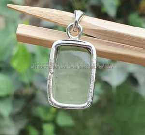 Colgante de piedras preciosas de Prehnita, colgante de joyería, joyería chapada en plata 925, colgante de regalo de compromiso para madre, joyería de plata para todos los días - Product Image 2