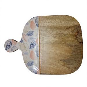 Utensilios de cocina a cuadros en blanco y negro, ecológicos, impresos, tallados a mano, tabla de servir y cortar de madera de mango esmaltada para el hogar - Product Image 5