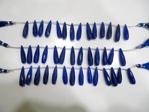 Cuentas facetadas de zafiro azul en forma de lágrima, aproximadamente 1 pulgada de largo, se venden por hebra de 8 pulgadas de largo. - Product Image 2