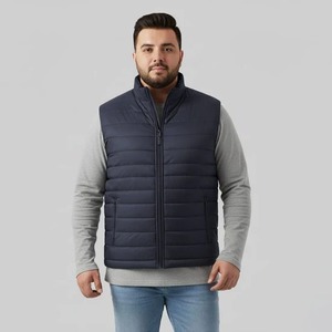 Blouson matelassé blanc à capuche pour femme, léger, coupe-vent, fermeture éclair sur le devant, manteau d'hiver décontracté, couleur unie, coupe ajustée, polyester, polaire - Product Image 3