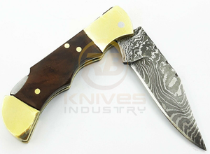 Couteau pliant artisanal en acier Damas avec poignée en bois et bolster en laiton – Couteau de poche haut de gamme pour la chasse et le camping - Product Image 2