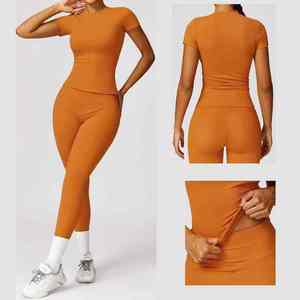Nouveautés : Ensemble de sport pour femme – Haut de course à manches courtes et leggings taille haute pour fitness, entraînement et yoga (idéal pour la salle de sport) - Product Image 4