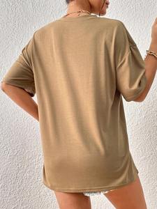 T-shirt pour femme de qualité supérieure avec étiquette personnalisée, t-shirts oversize pour femmes, t-shirt décontracté pour femmes, t-shirt confortable pour femmes - Product Image 2