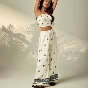 ชุดลำลองผู้หญิง 2 ชิ้น เสื้อยืดแขนยาวและกางเกงขายาว แต่งลูกไม้ลายวินเทจปักลาย สำหรับชุดลำลองประจำวัน - Product Image 1