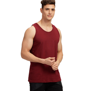 เสื้อกล้ามผู้ชายสีพื้น คอโอ ทรงเข้ารูป ระบายอากาศได้ดี ผ้าถัก 100% โพลีเอสเตอร์ สีแดงเลือดหมู - Product Image 5