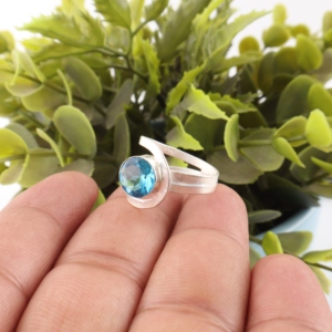Nuevo Anillo de Topacio Azul con Incrustaciones de Plata y Perla de Agua Dulce, Anillo Unisex de Lujo - Product Image 3