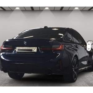 VENTE STANDARD - BMW Série 3 BERLINE Automatique Turbo Volant à Gauche Intérieur Sombre Pneus R21 - Product Image 1