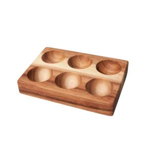 Support à œufs élégant en bois pour comptoir, créant un espace de cuisine organisé avec une finition en bois raffinée - Product Image 1