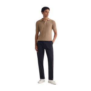Polo en coton tricoté texturé pour homme, manches courtes, tissu doux de qualité supérieure, coupe ajustée, décontracté et élégant, idéal pour l'été, vente en gros - Product Image 2