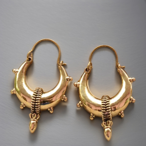 Boucles d'oreilles en laiton tribal boucles d'oreilles épaisses légères pour femmes fils d'oreille en spirale couleur or pour anniversaires - Product Image 1